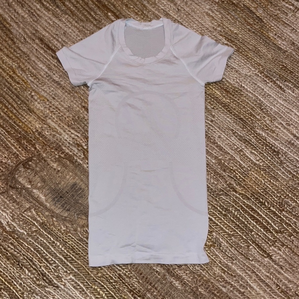 Lululemon swiftly tech 2.0 white